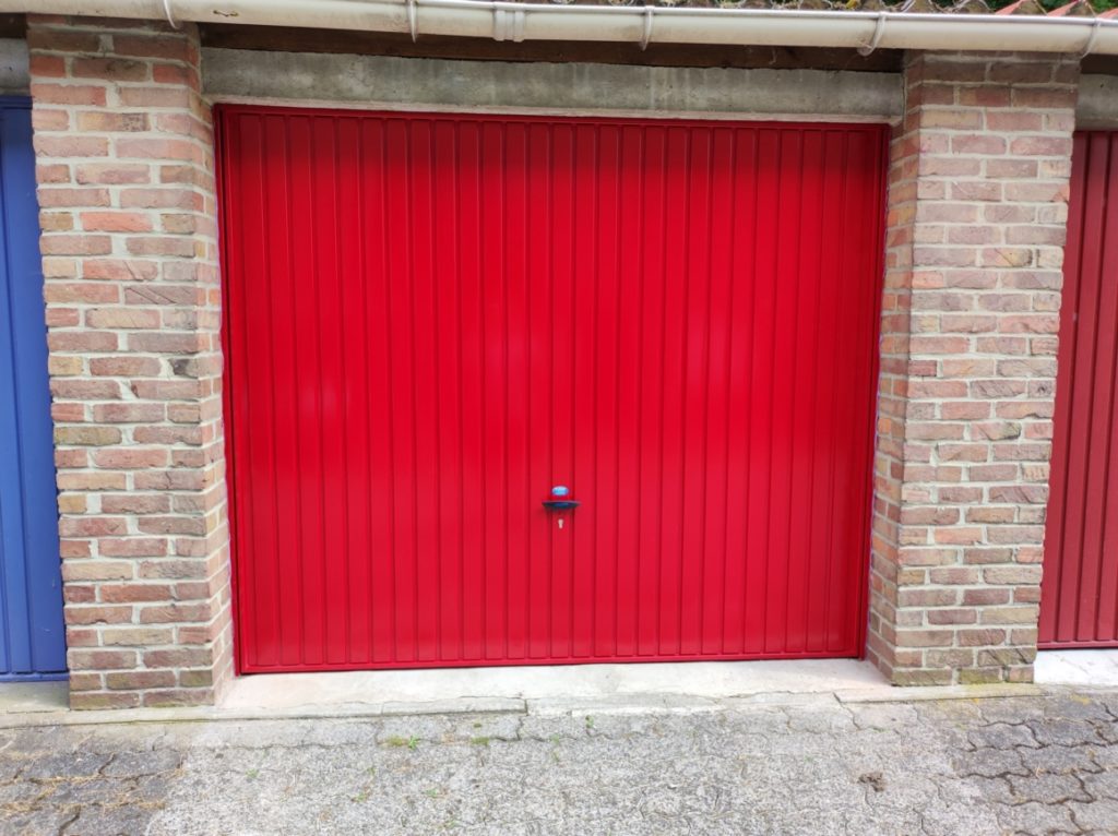 porte basculante metallique a debordement novoferm ral 3001 villeneuve d’ascq M DHAZE (Copy) (Copy)