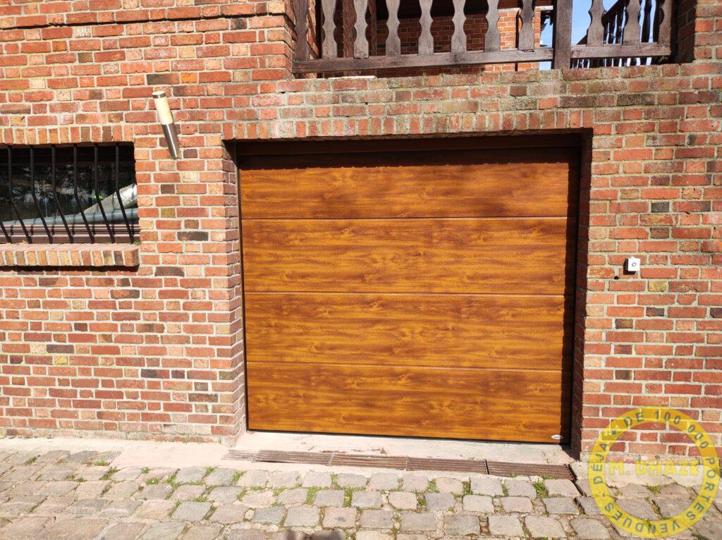 Porte sectionnelle Novoferm Iso 45 chêne foncé à Halluin (59)