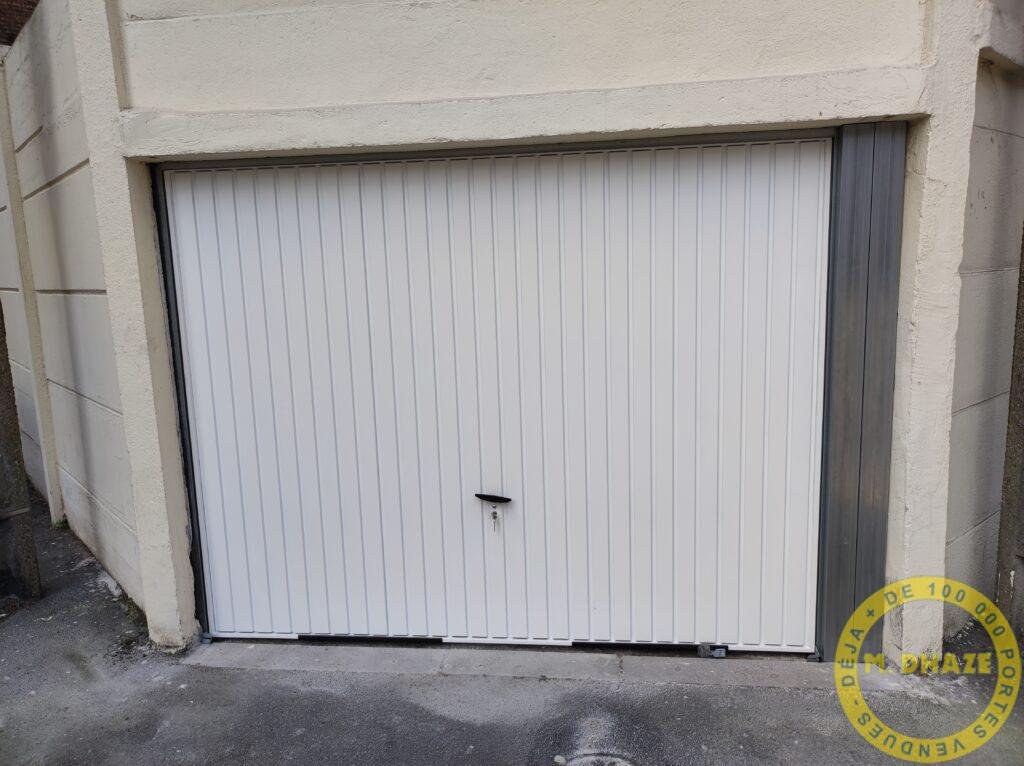 Instalation d’une porte basculante à Wervicq dans le Nord.