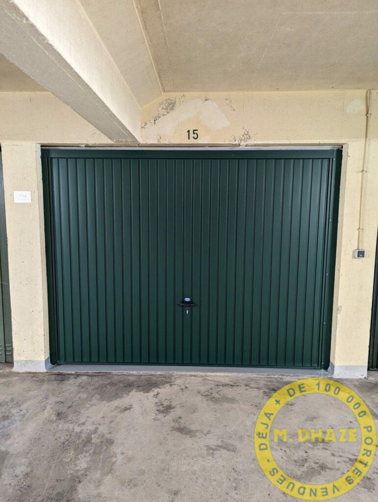 installation d’une porte de garage basculante à Roncq (59)