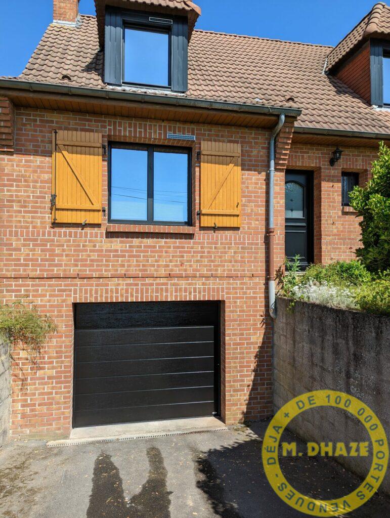 Porte sectionelle noir novoferm DHAZE