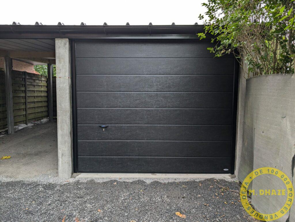 Porte sectionelle Novoferm  manuelle à Wervicq (59)