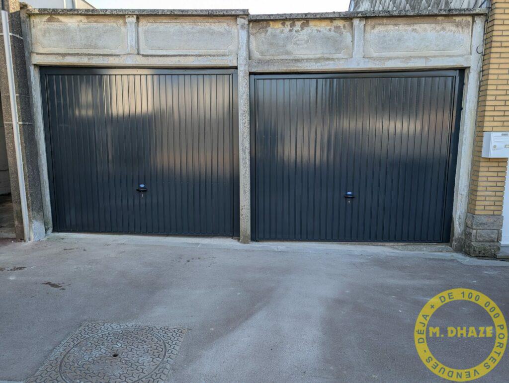Installation d’une double porte de garage basculante à Roncq (59)