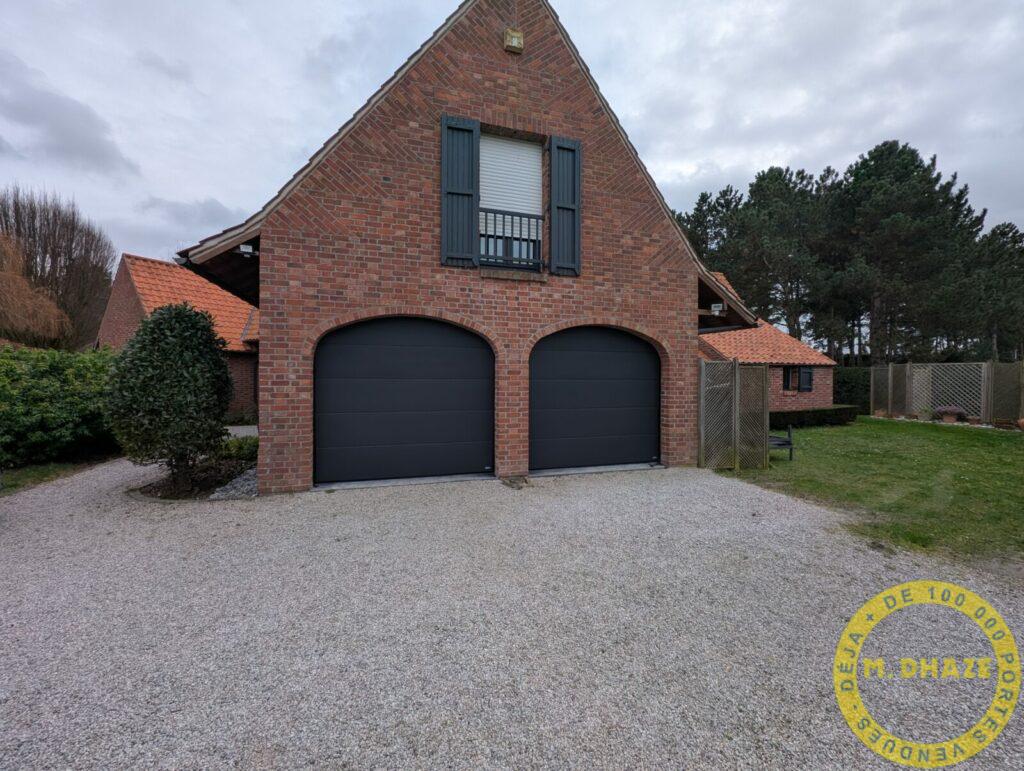 Porte de garage double sectionnelle Novoferm à Wasquehal (59)