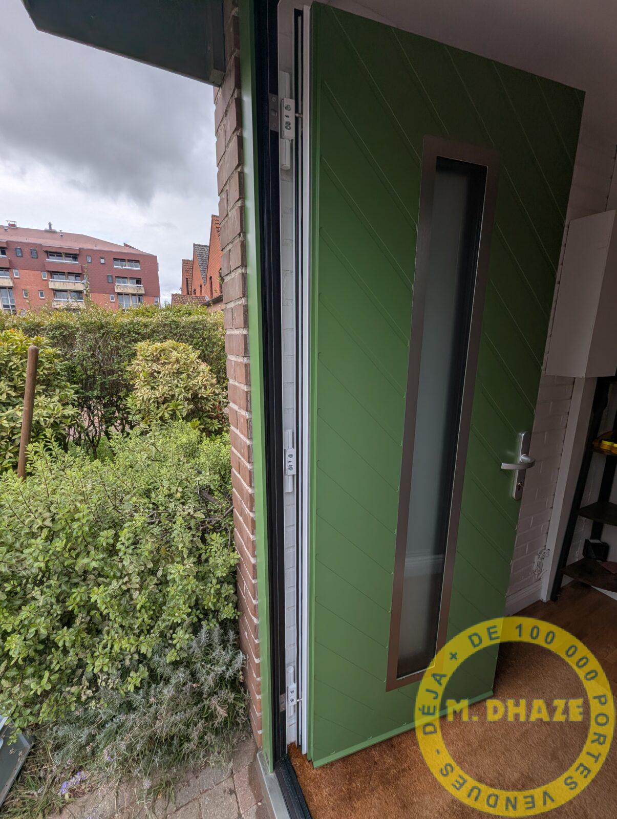 Porte_d_entree_Aluminium_Porte-de-garage-59-Marcq_enBaroeul_PXL_20260903_131659218