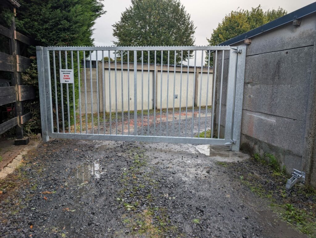 Installation d’un portail à Leers (Nord)
